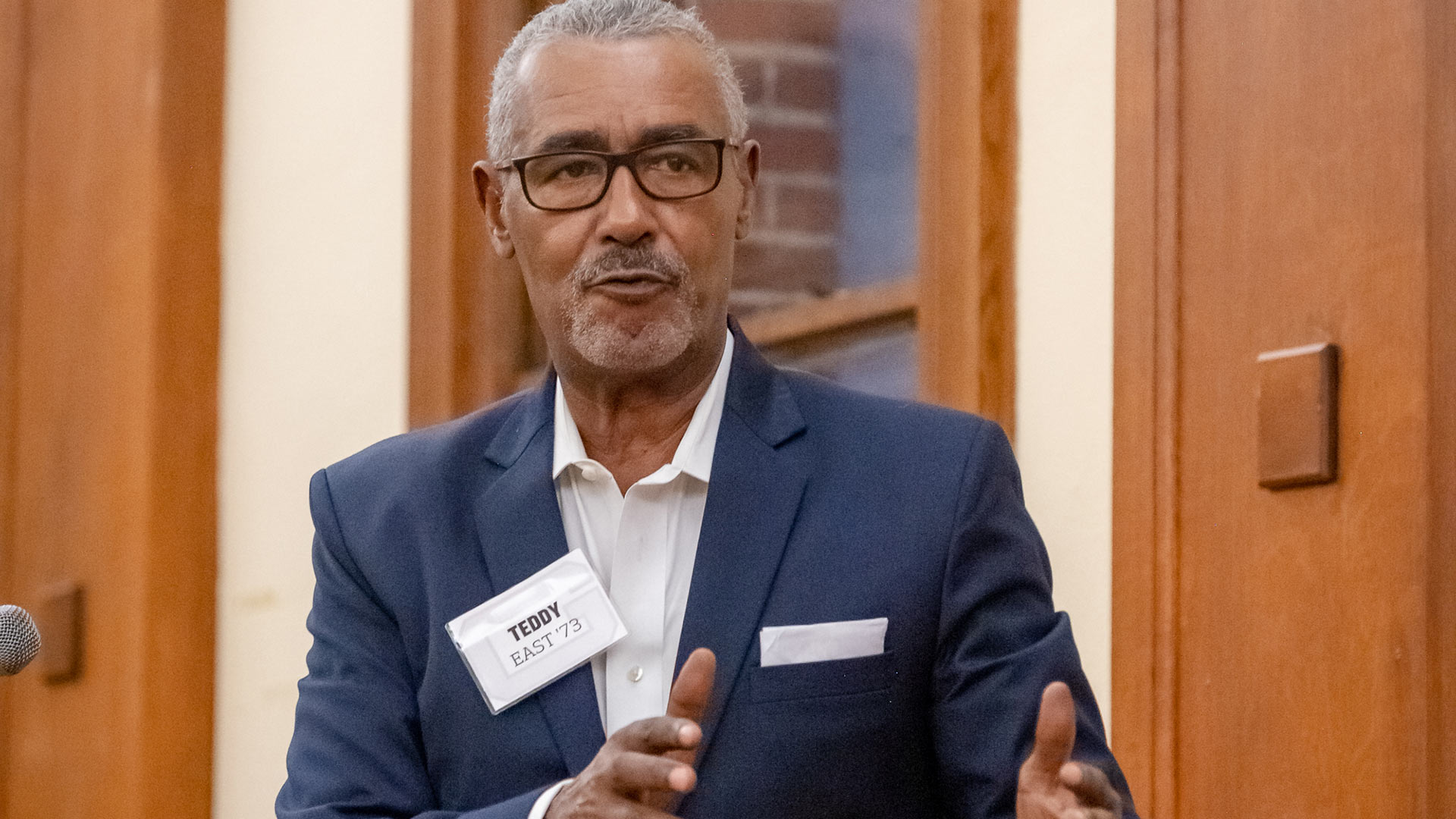 Ted East ‘73 speaks at the dinner commemorating the 1973 championship.