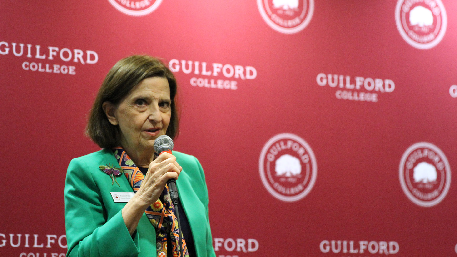 President Jean Bordewich addresses alumni and their families.