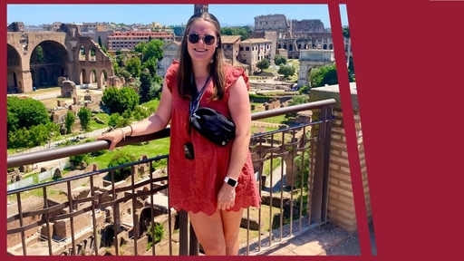 Delaney Nightingale '23 poses in front of Roman ruins in Italy.