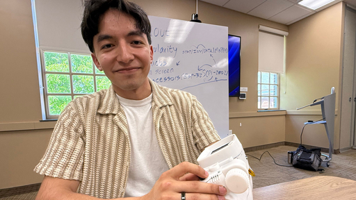 Erick Trejo Velazquez ’26 and his GUS project.