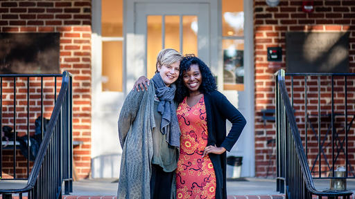 Professor of Art Kathryn Shields and Janey Rich '23 stand in front of Hege-Cox Hall.
